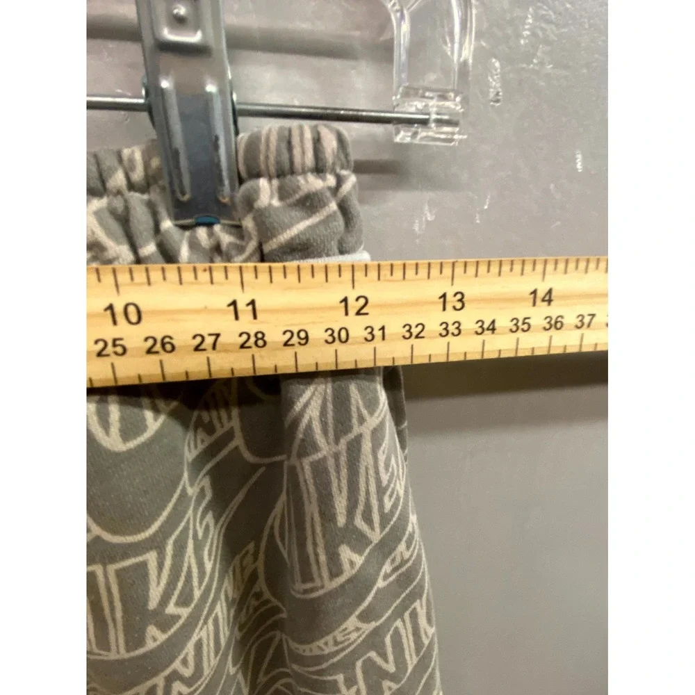 Nike Shorts Boys Large Gray All Over Swoosh Logo Print Cotton Training Athletic